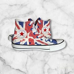 Converse Sneakers, Union Jack United Kingdom, Chuck Taylor’s size 7 woman